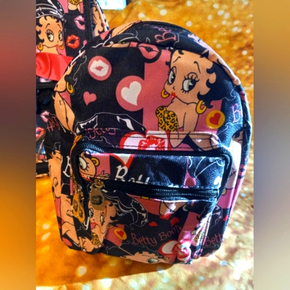 Betty Boop Patterned Backpack Set - Picture 4 of 5